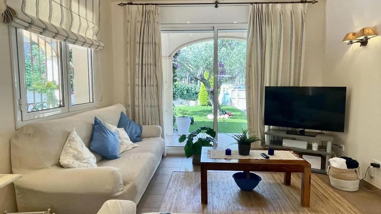 Villa Pineda 5 パルス